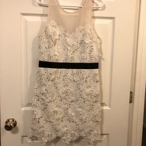 White lace dress 👗